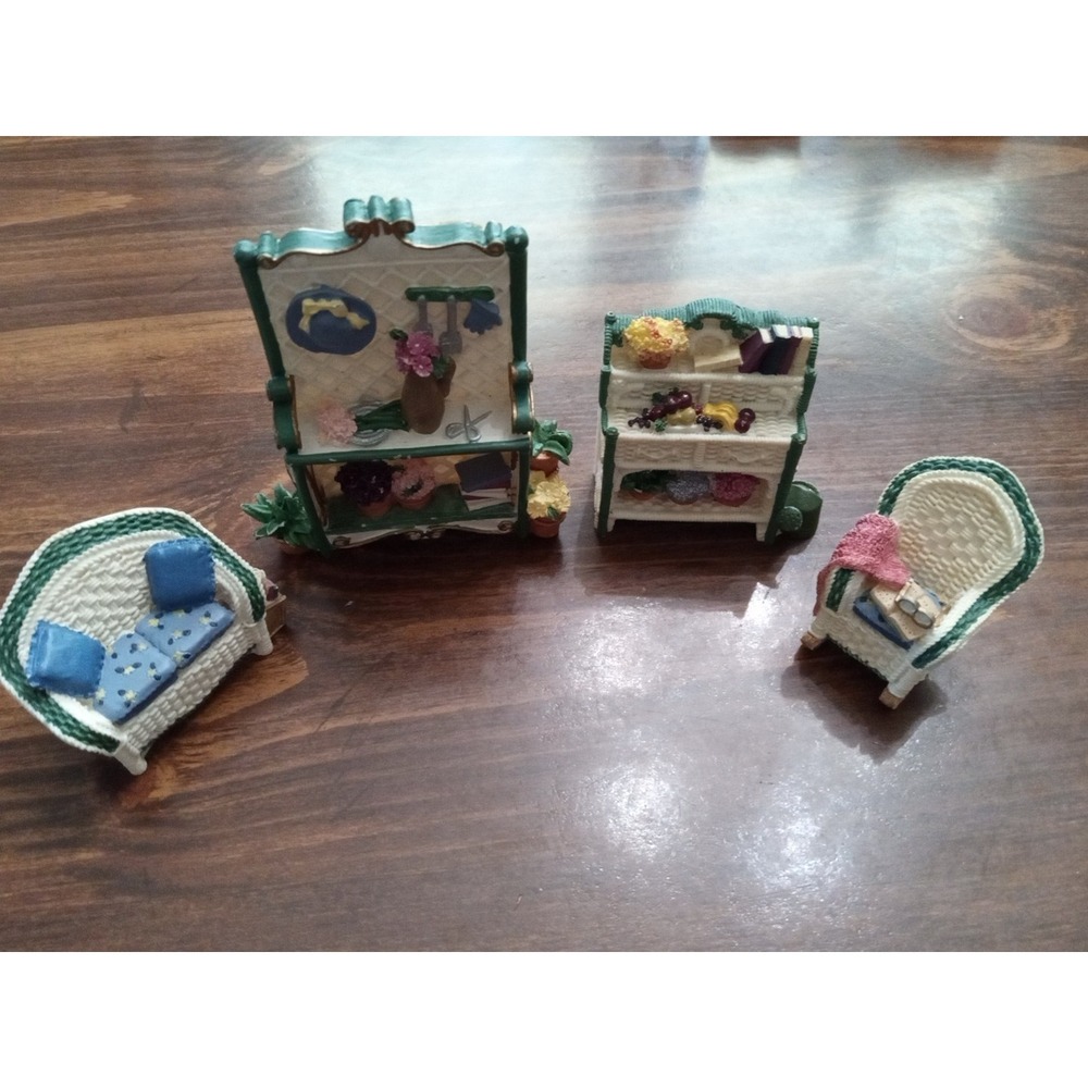 Avon Patio Furniture set Victorian Memories Miniature collection